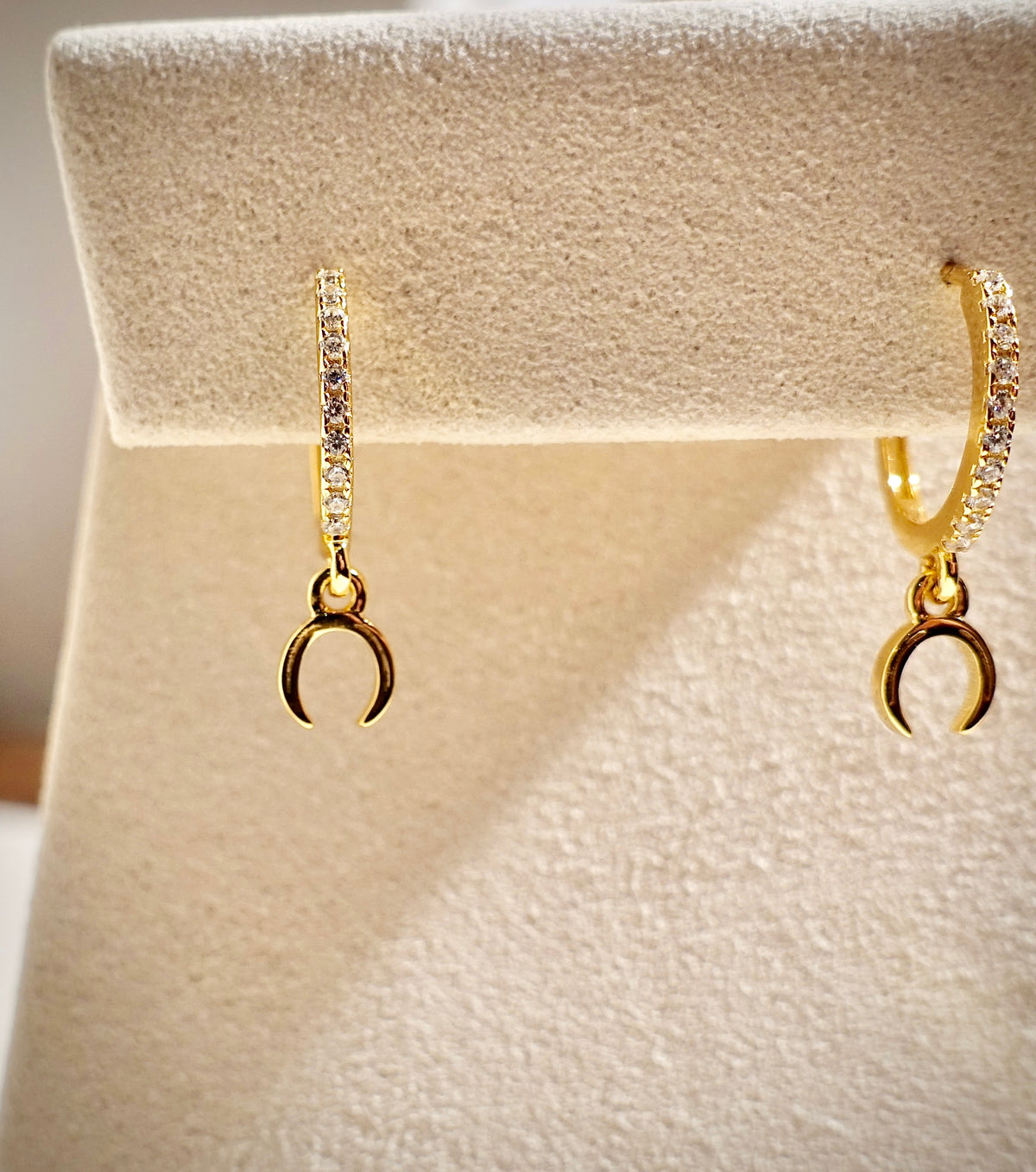 COPPIA HOOP ZIRCONI GOLD