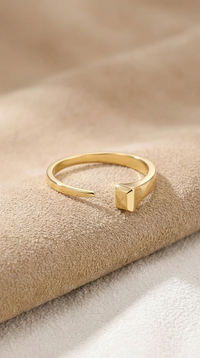 FERLANE RING GOLD