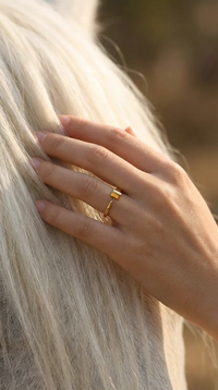 FERLANE RING GOLD